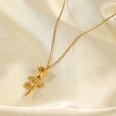 Detailed Rose Pendant Necklace 18K Gold Plated